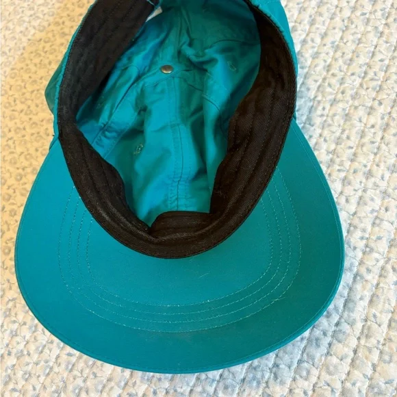 The North Face Turquoise Nylon Cap - Picture 2 of 5